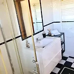 Tatil Evi Sunset Chateau -piscina Aquecida, Vista Mar Atouguia Da Baleia