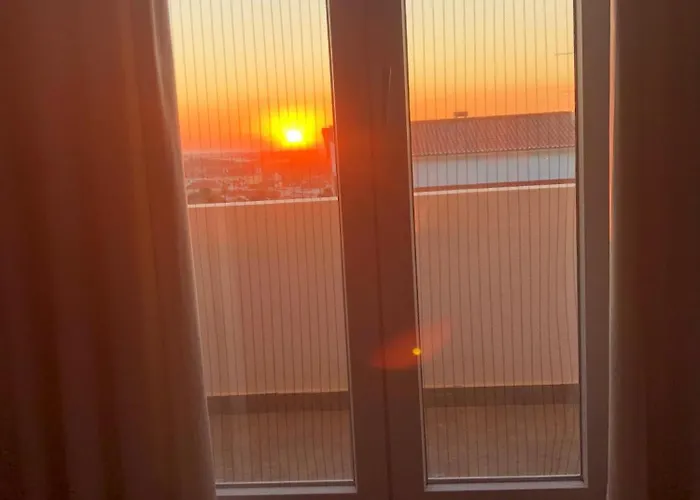 Holiday home Sunset Chateau -piscina Aquecida, Vista Mar